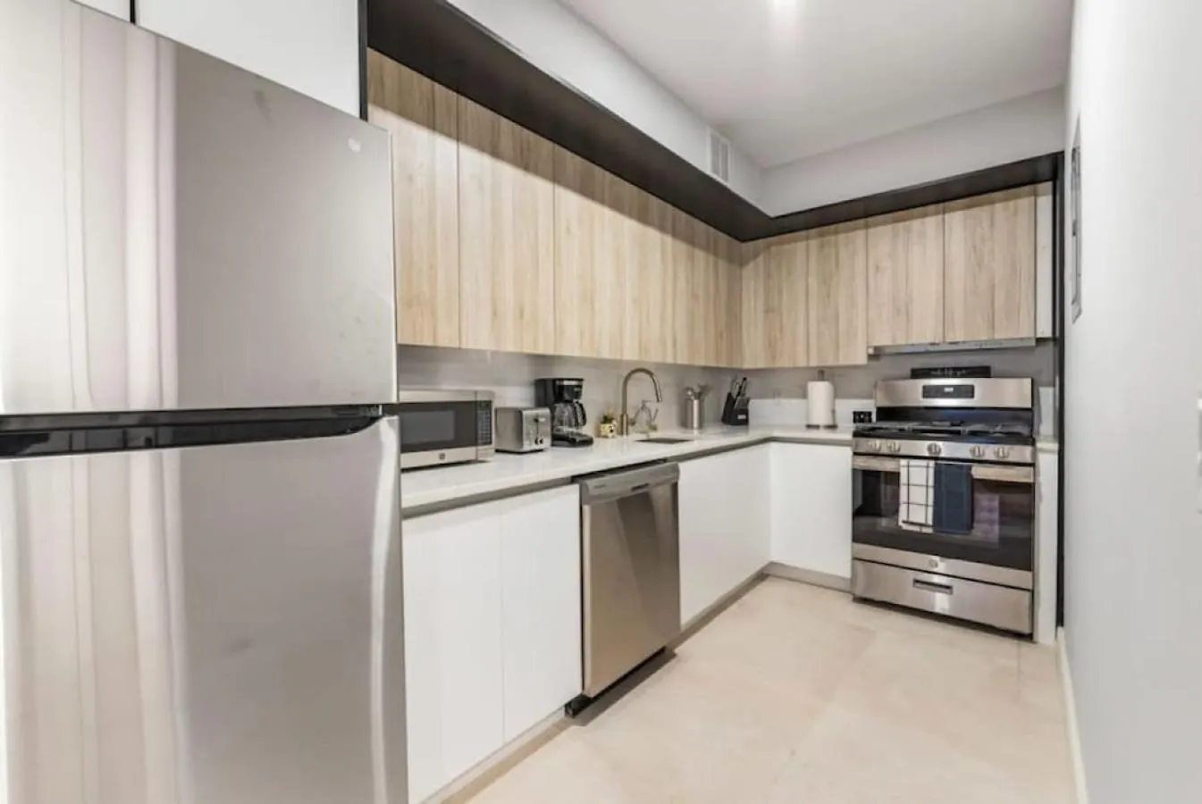 3Br Penthouse With Massive Private Rooftop New York USA